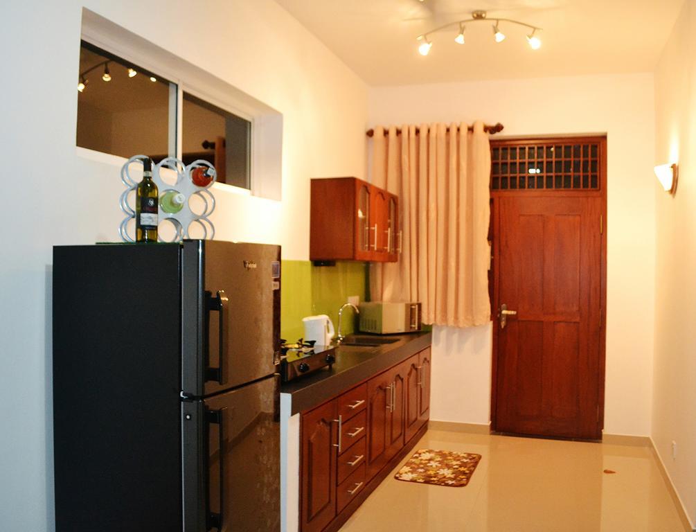 Orchidee Apartments Дехивала-Маунт-Лавиния Экстерьер фото