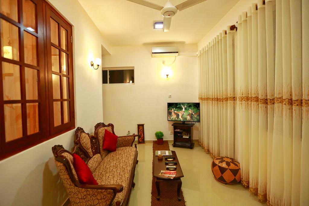 Orchidee Apartments Дехивала-Маунт-Лавиния Экстерьер фото
