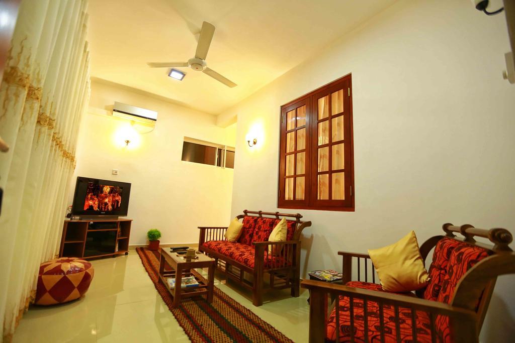 Orchidee Apartments Дехивала-Маунт-Лавиния Экстерьер фото